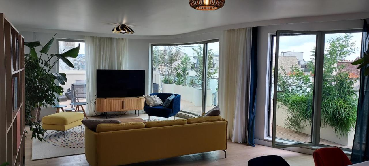 150m2 And A 45m2 Terrace At 8th Floor With Air Conditioning Apartment Paris